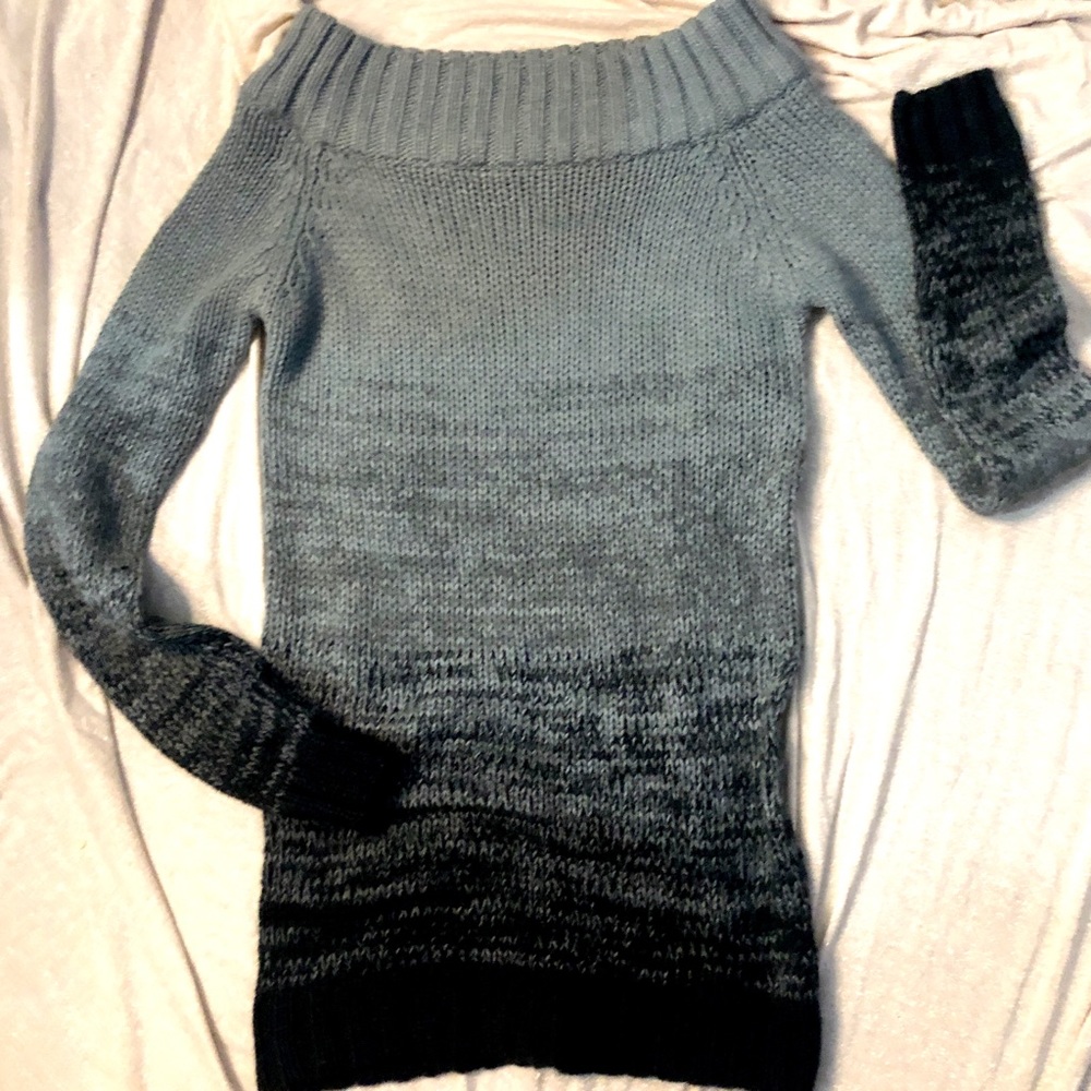 Women’s Small Ombré Off-Shoulder Sweater